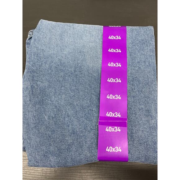 IZOD Saltwater Men's Stretch Straight Fit Comfort Blue Jeans Size 40x34 NWT - Picture 2 of 3